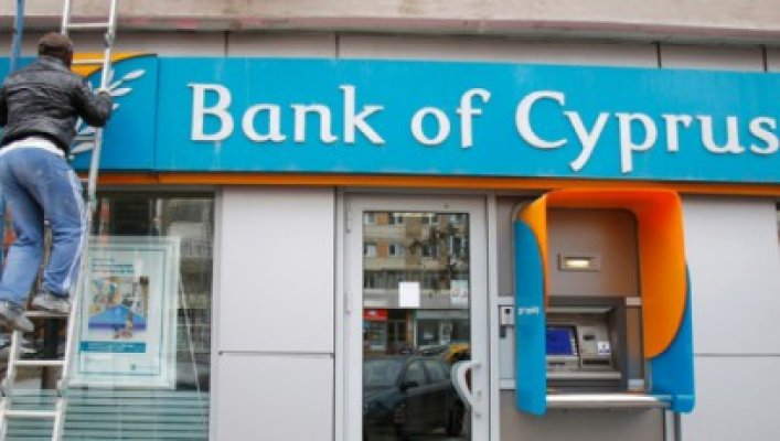 Bank of Cyprus suspendă operaţiunile din România